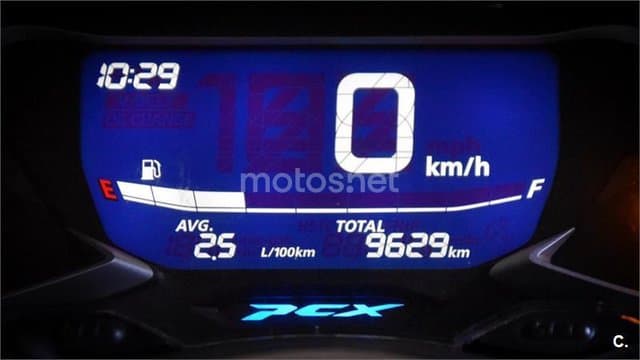 Honda PCX 125 – Vista 3