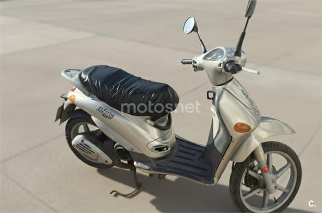 Piaggio LIBERTY 124 4T – Vista 1