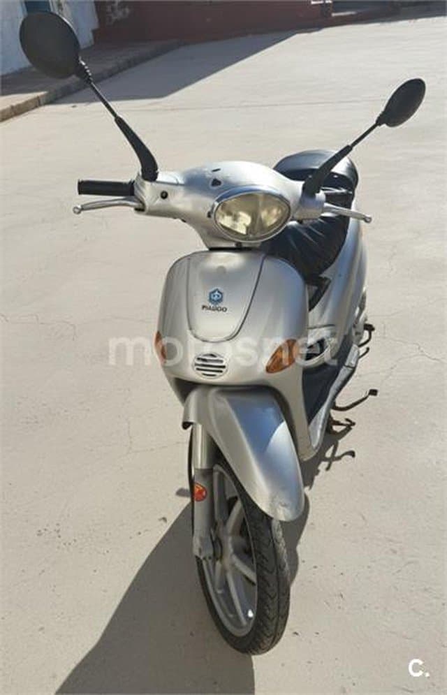 Piaggio LIBERTY 124 4T – Vista 4