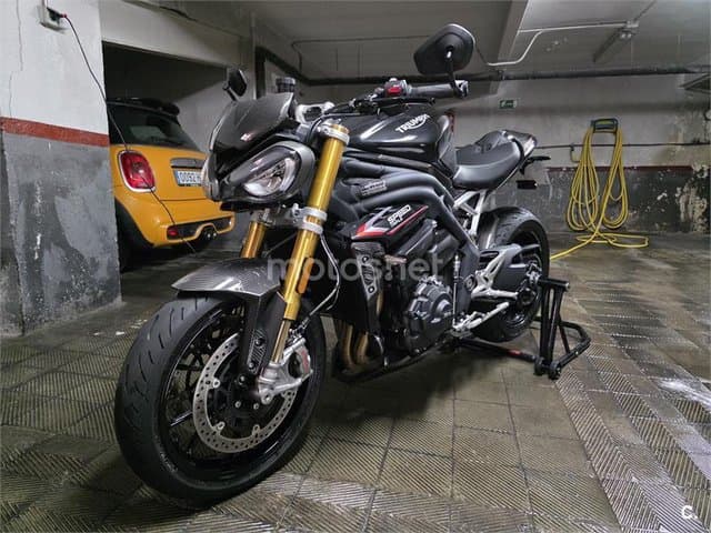 Triumph Speed Triple 13.500 € 2021 Madrid - 3