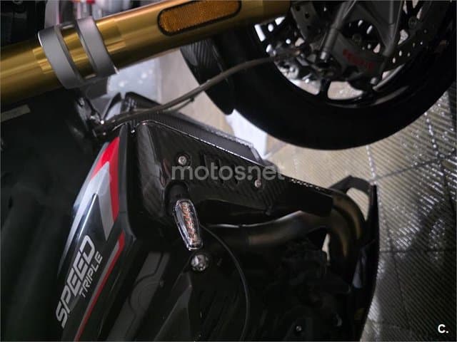 Triumph Speed Triple 13.500 € 2021 Madrid - 7