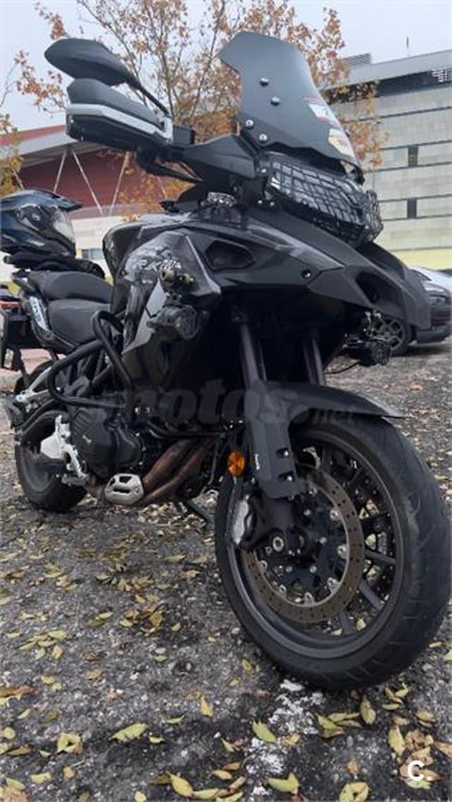 Benelli TRK 502 – Vista 2