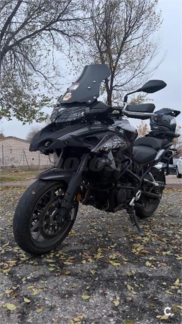 Benelli TRK 502 – Vista 4