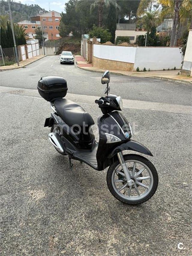 Piaggio LIBERTY S 125 – Vista 4