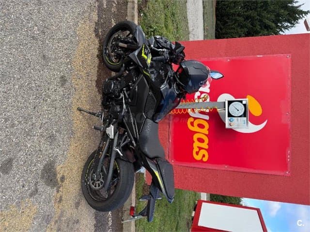 Kawasaki Z900RS 8000 € 2024 Madrid - 5