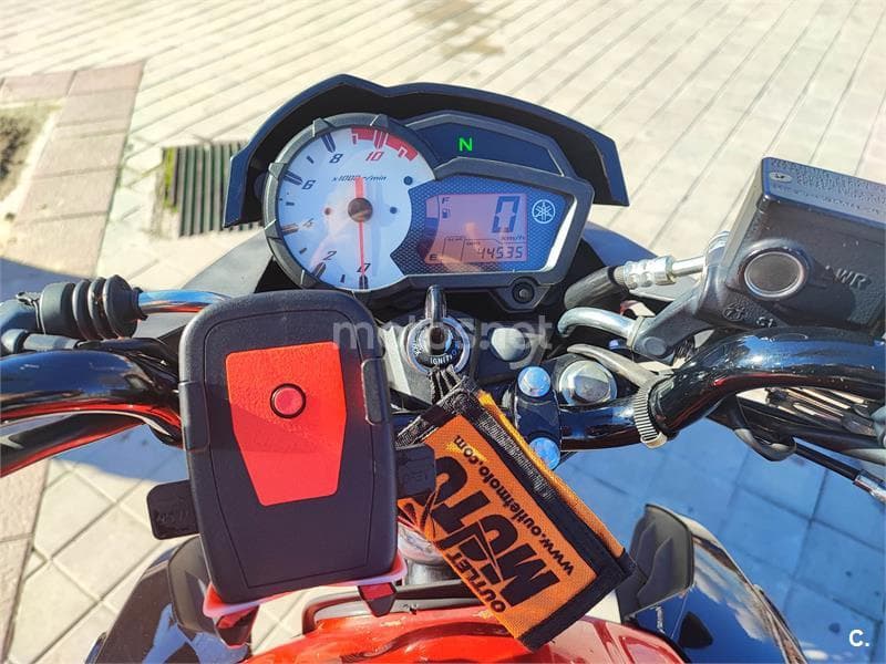 Yamaha YS125 – Vista 2