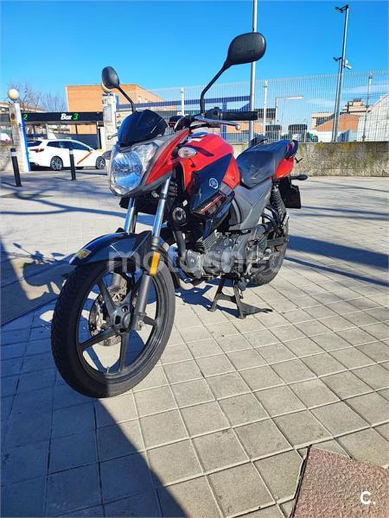 Yamaha YS125 – Vista 4