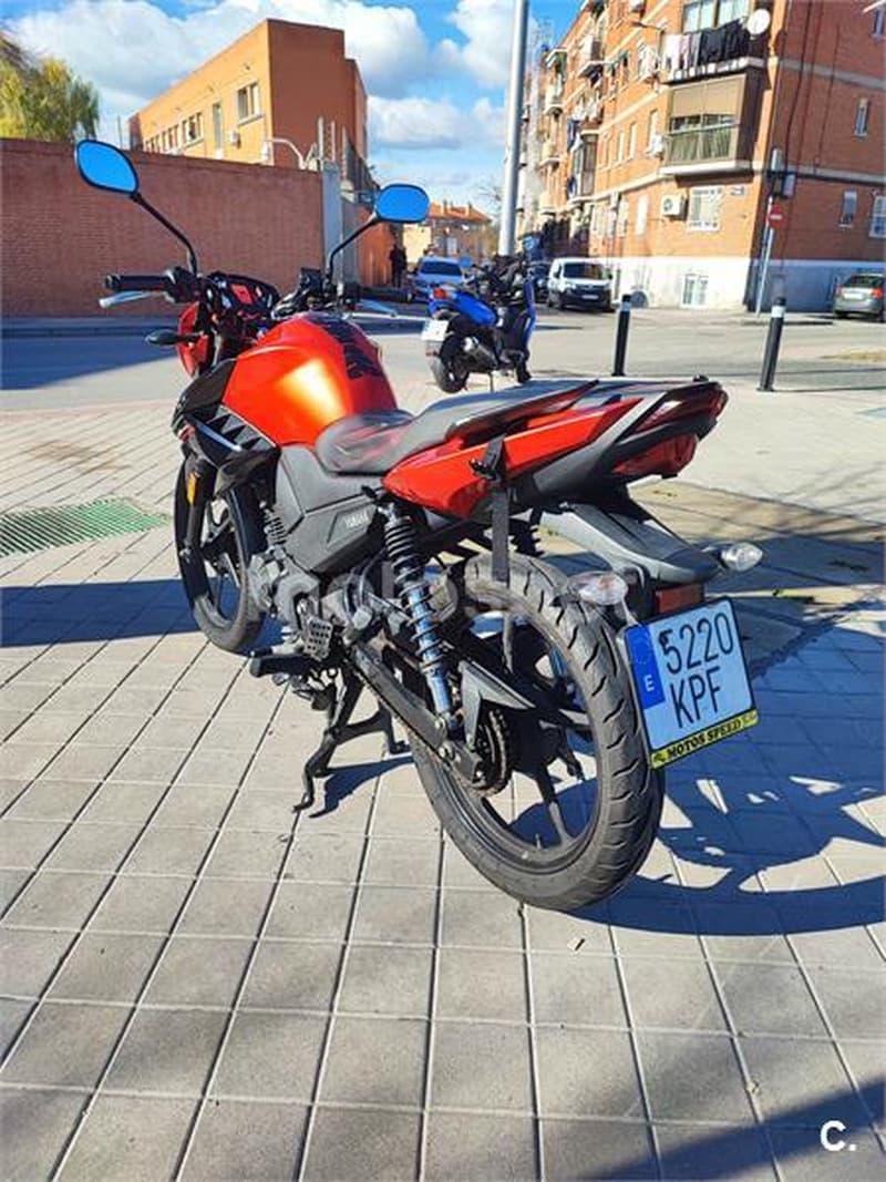 Yamaha YS125 – Vista 7