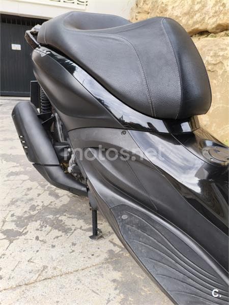 Piaggio Beverly 300 – Vista 13