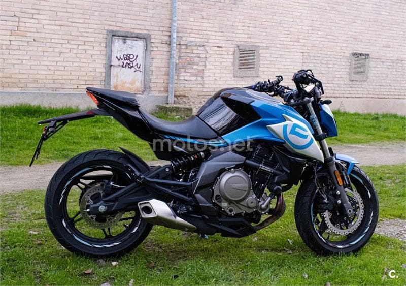 CFMOTO 650 NK 3999 € 2024 Madrid - 2