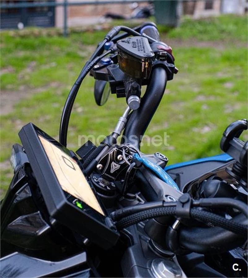 CFMOTO 650 NK 3999 € 2024 Madrid - 4