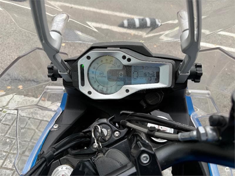 CFMOTO 650 MT – Vista 9