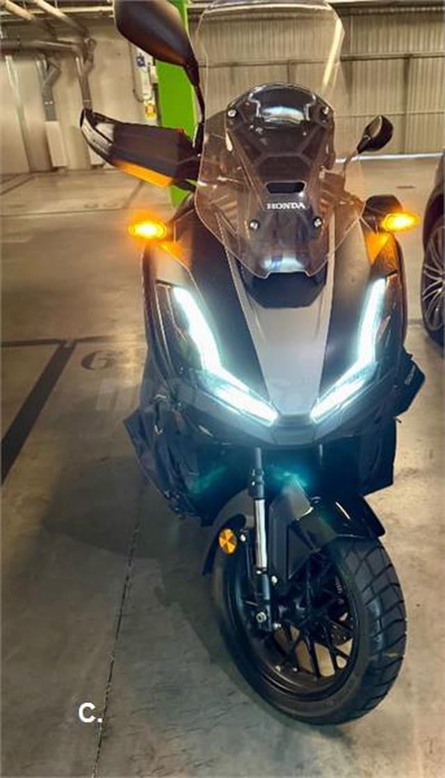 Honda ADV 350 5999 € 2025 Madrid - 1