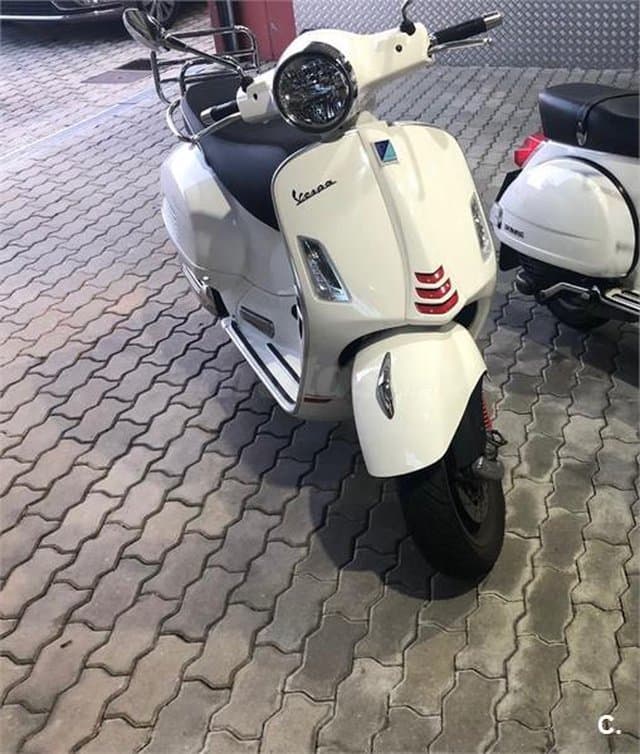 Vespa GTS 125 ie SuperSport 4500 € 2021 A Coruña - 2