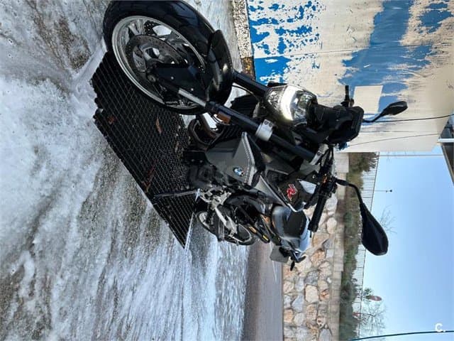 BMW F 900 R – Vista 3