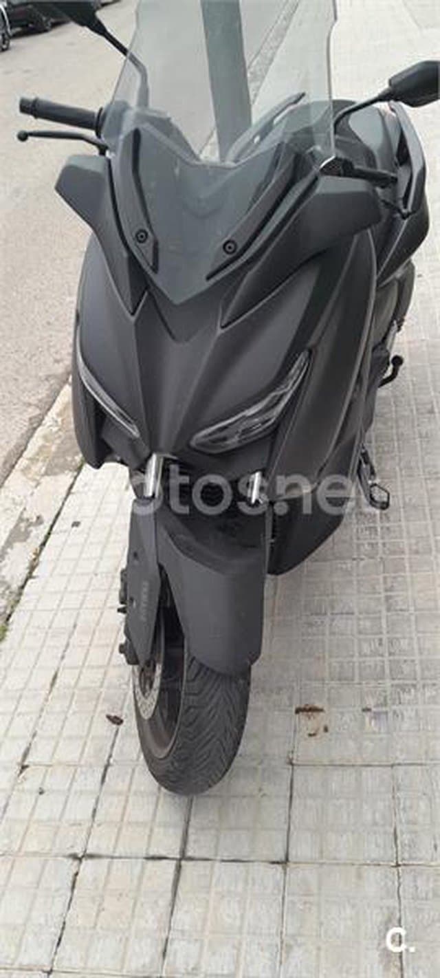 Yamaha XMAX 300 – Vista 1