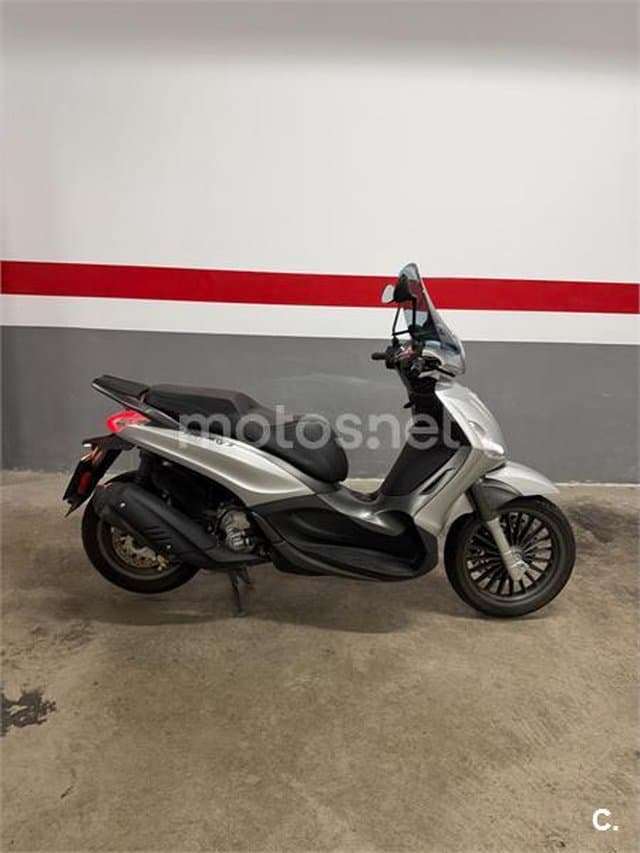 Piaggio Beverly 300 – Vista 8