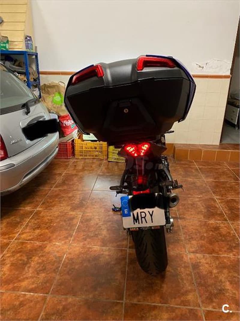 Yamaha MT-07 – Vista 7