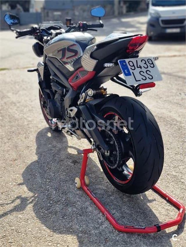 Triumph Street Triple 8300 € 2021 Barcelona - 6