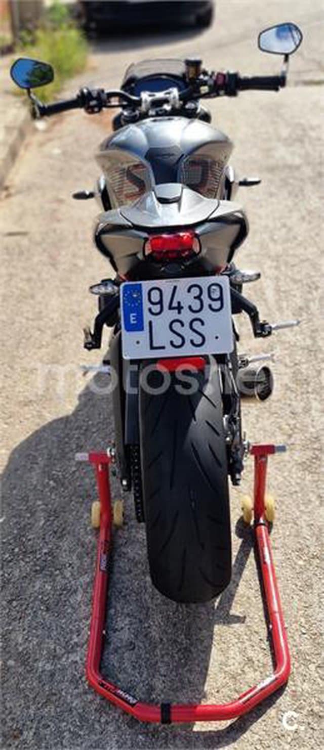 Triumph Street Triple 8300 € 2021 Barcelona - 7