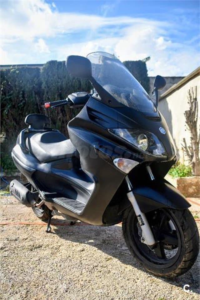 Piaggio X EVO 125 – Vista 1