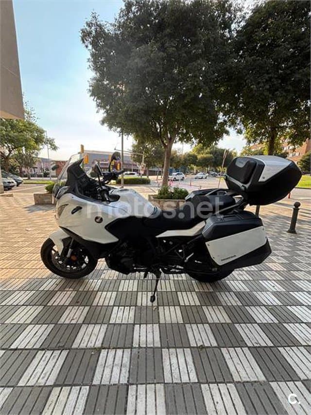 Honda NT1100 – Vista 4