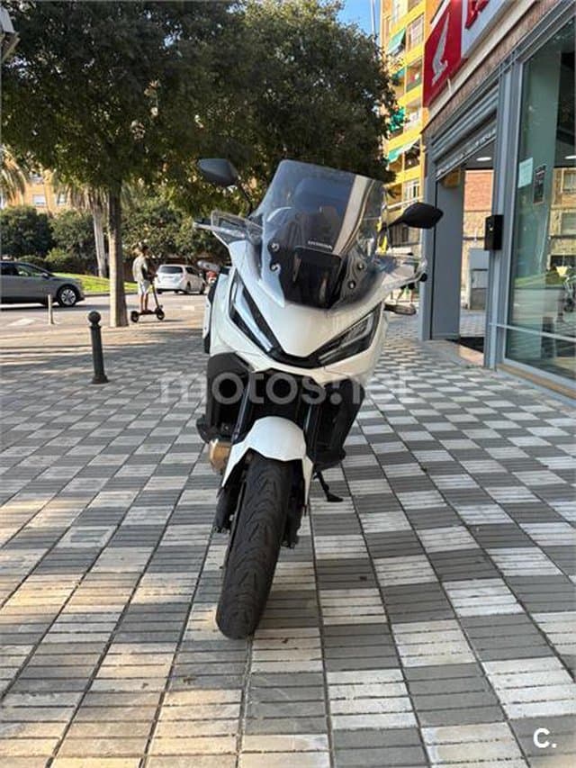 Honda NT1100 – Vista 7