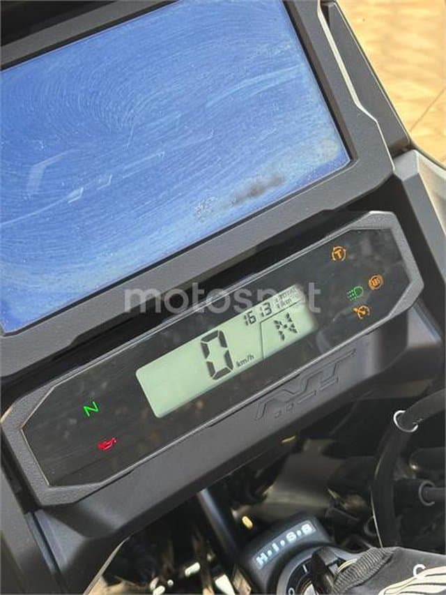 Honda NT1100 – Vista 9