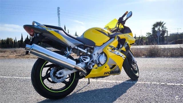 Honda CBR 600F – Vista 4