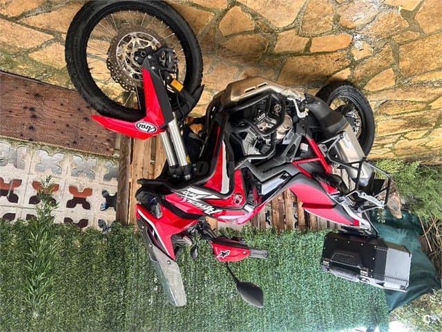 Honda CRF1100L Africa Twin 12.550 € 2020 Tarragona - 6
