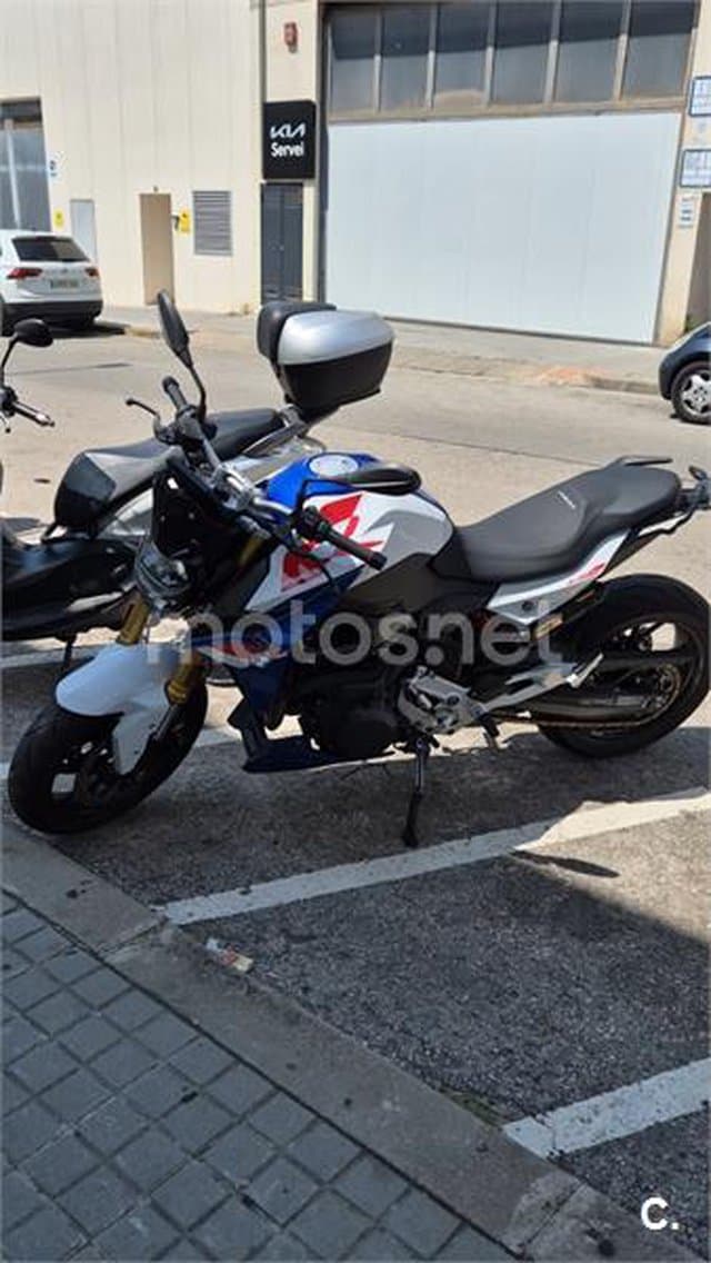 BMW F 900 R – Vista 3