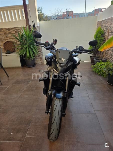 Yamaha MT 09 – Vista 5