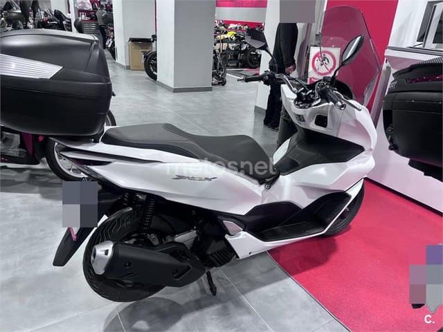 Honda PCX 125 – Vista 3