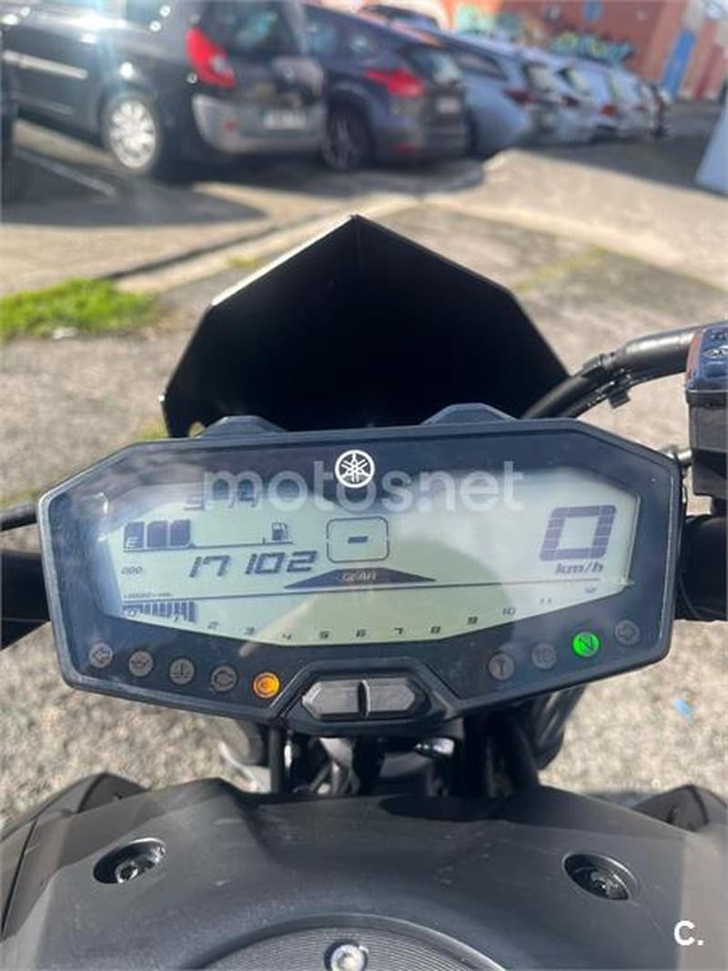 Yamaha MT-07 – Vista 9