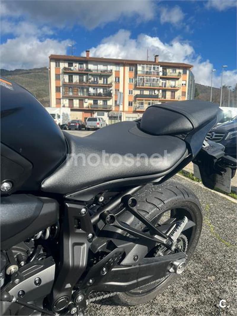 Yamaha MT-07 – Vista 10