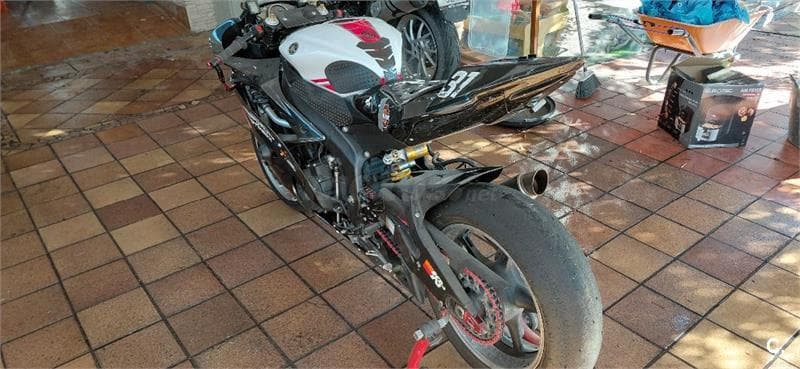 Yamaha YZF R6 – Vista 1