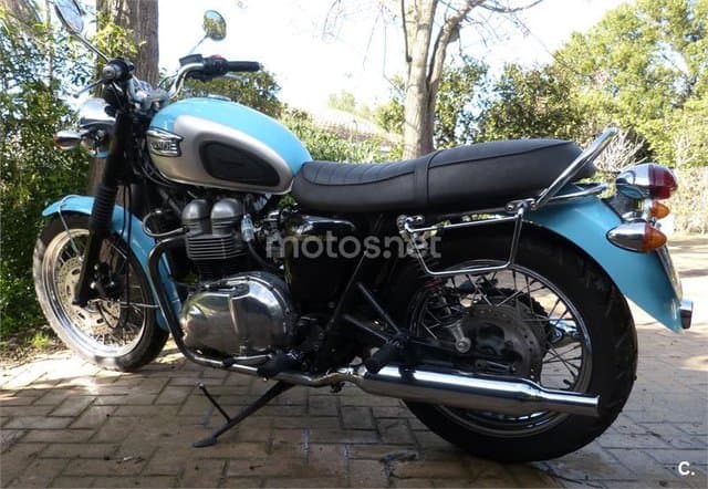 Triumph BONNEVILLE 900 4500 € 2001 Sevilla - 1