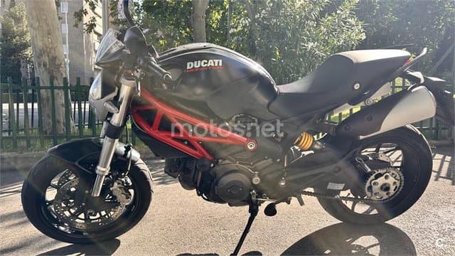 Ducati Monster 796 ABS – Vista 1