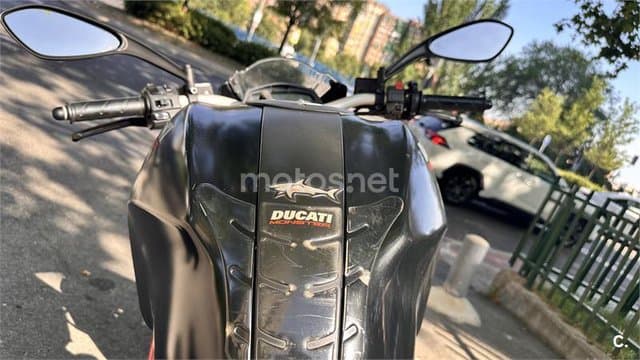 Ducati Monster 796 ABS – Vista 6