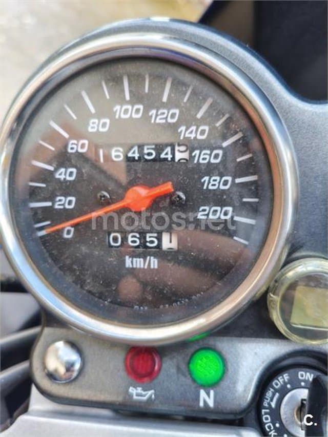 Suzuki GS 500F – Vista 7