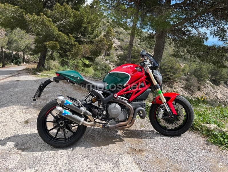 Ducati Monster 1100 Evo 5900 € 2013 Barcelona - 2