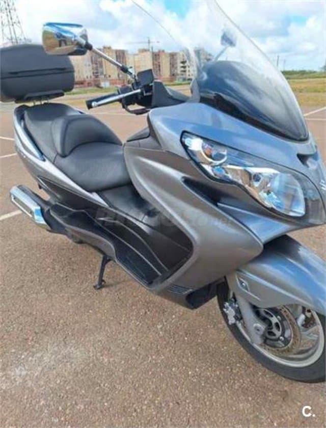 Suzuki BURGMAN 400 1800 € 2006 Badajoz - 1