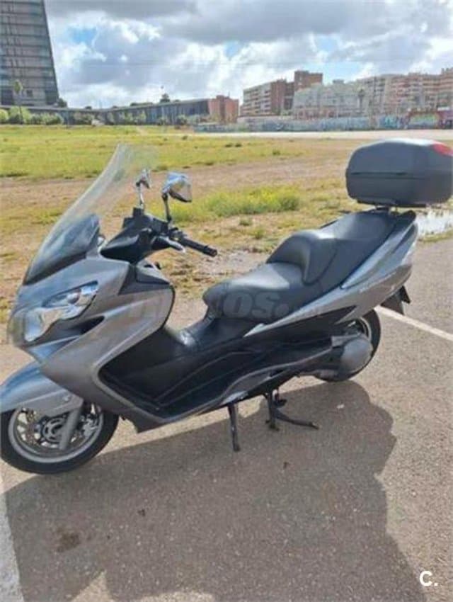 Suzuki BURGMAN 400 1800 € 2006 Badajoz - 2