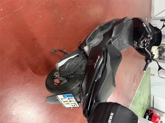 Honda PCX 125 – Vista 3