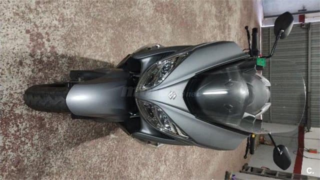 Suzuki BURGMAN 400 – Vista 2