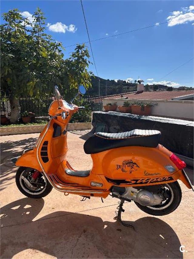 Vespa GTS 300 ie SuperSport 2300 € 2013 Alicante - 1