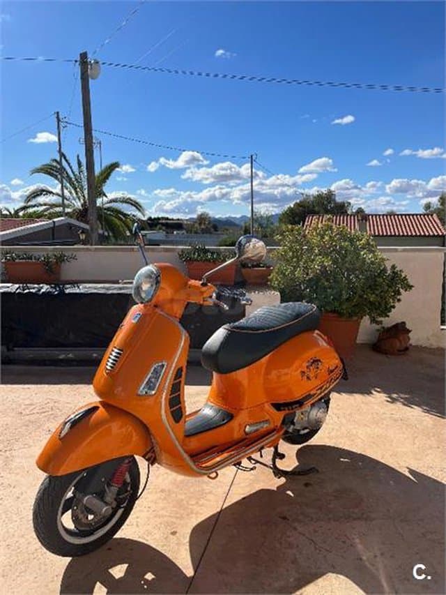 Vespa GTS 300 ie SuperSport 2300 € 2013 Alicante - 2