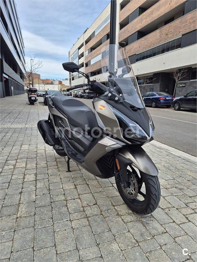 Kymco Super Dink 350i – Vista 1