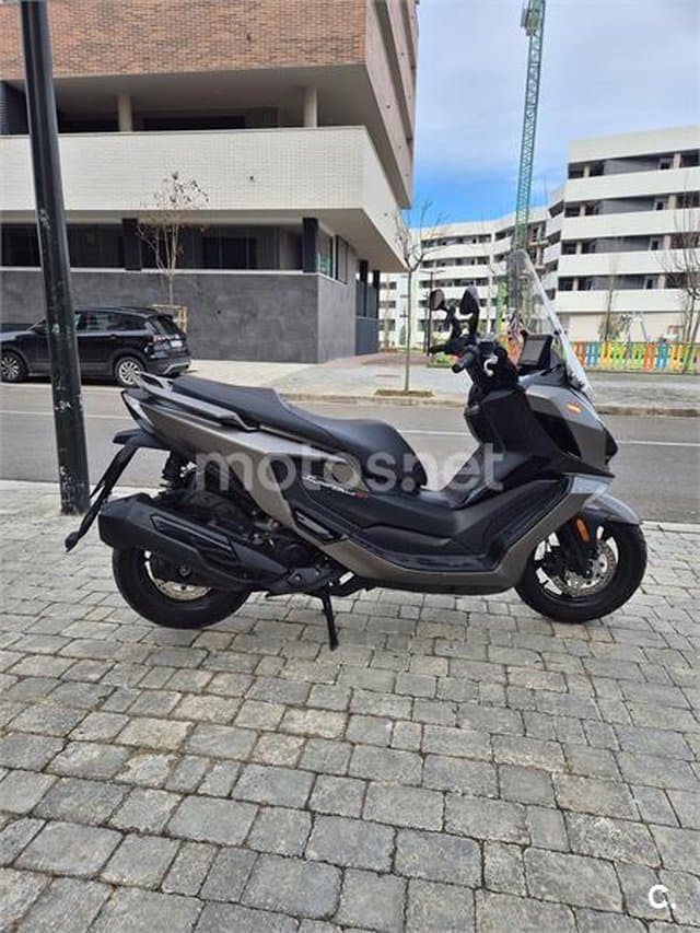 Kymco Super Dink 350i – Vista 11