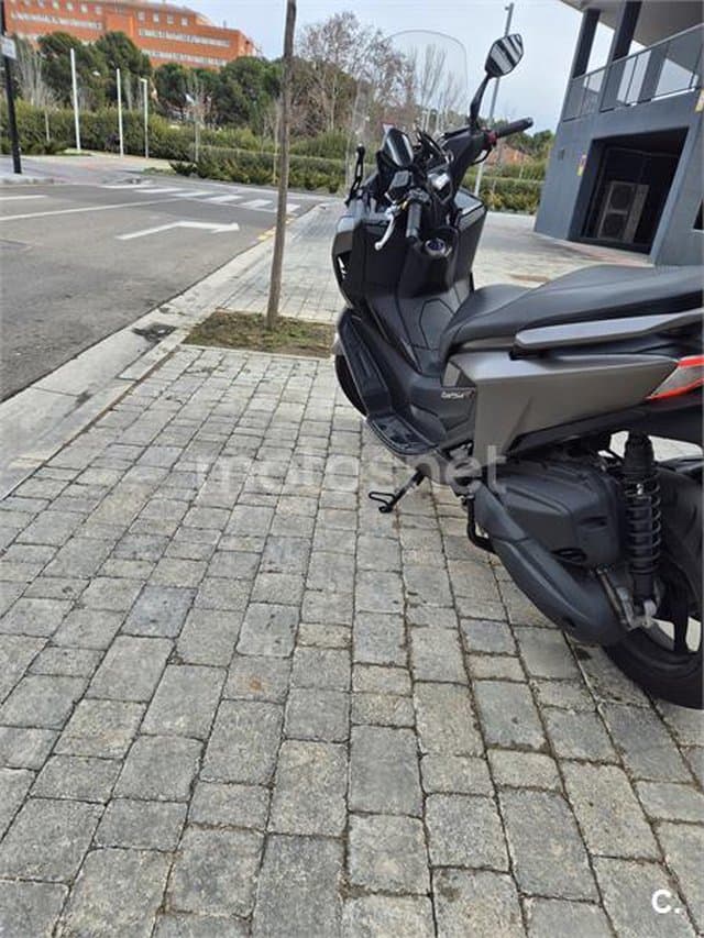 Kymco Super Dink 350i – Vista 13